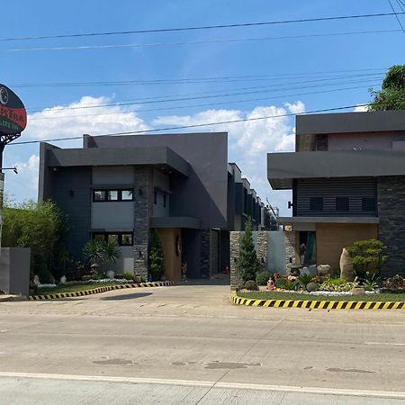 El Vistra Traveller'S Inn Calumpit ภายนอก รูปภาพ