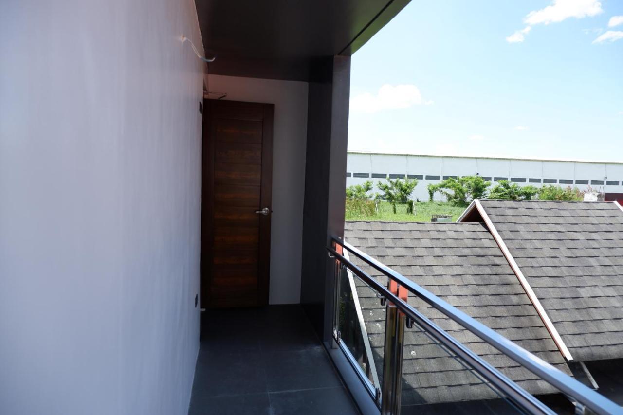El Vistra Traveller'S Inn Calumpit ภายนอก รูปภาพ