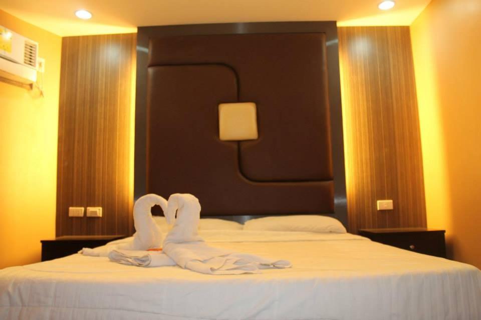 El Vistra Traveller'S Inn Calumpit ภายนอก รูปภาพ