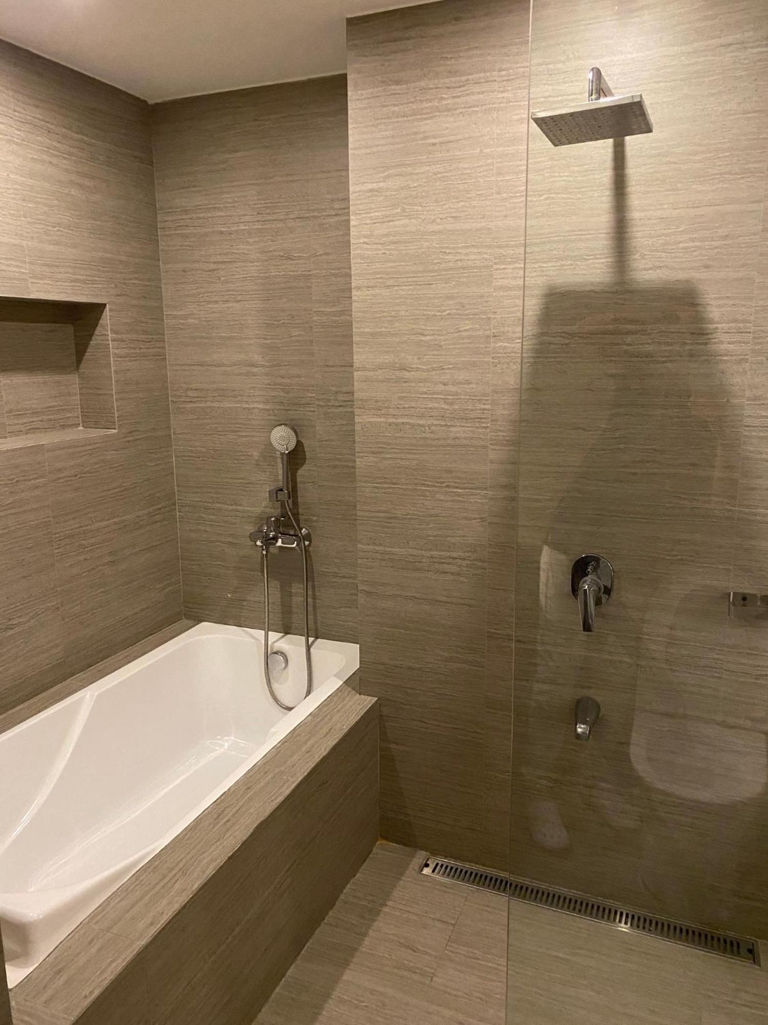 El Vistra Traveller'S Inn Calumpit ภายนอก รูปภาพ